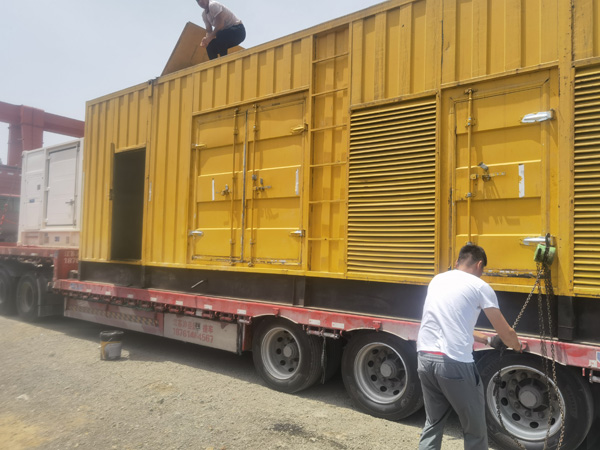 海南汽油发电机对供油装置的要求