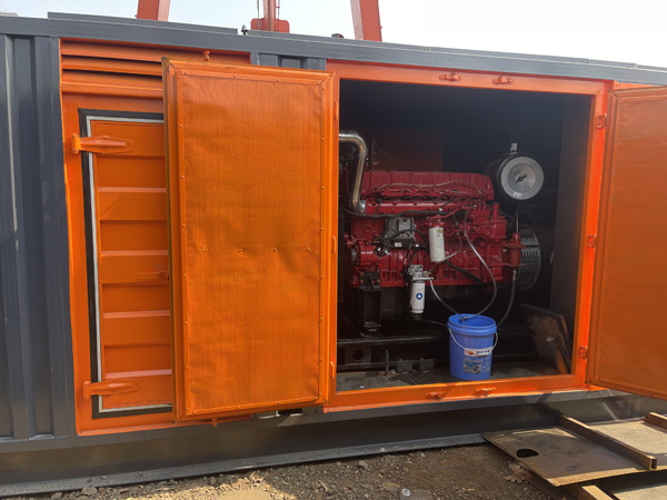 海南柴油发电机组在高温环境下运行时需要注意哪些问题？